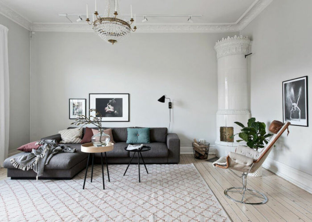 Foto: <a href="https://www.instagram.com/mariasahlander/?hl=sv" target="_blank" rel="noopener">Maria Sahlander</a> Styling: <a href="https://www.instagram.com/by_boninterior/?hl=sv" target="_blank" rel="noopener">By Bon Interior</a> för <a href="https://www.instagram.com/bjurfors_goteborg/" target="_blank" rel="noopener">Bjurfors</a>/mäklare: Anna Melin