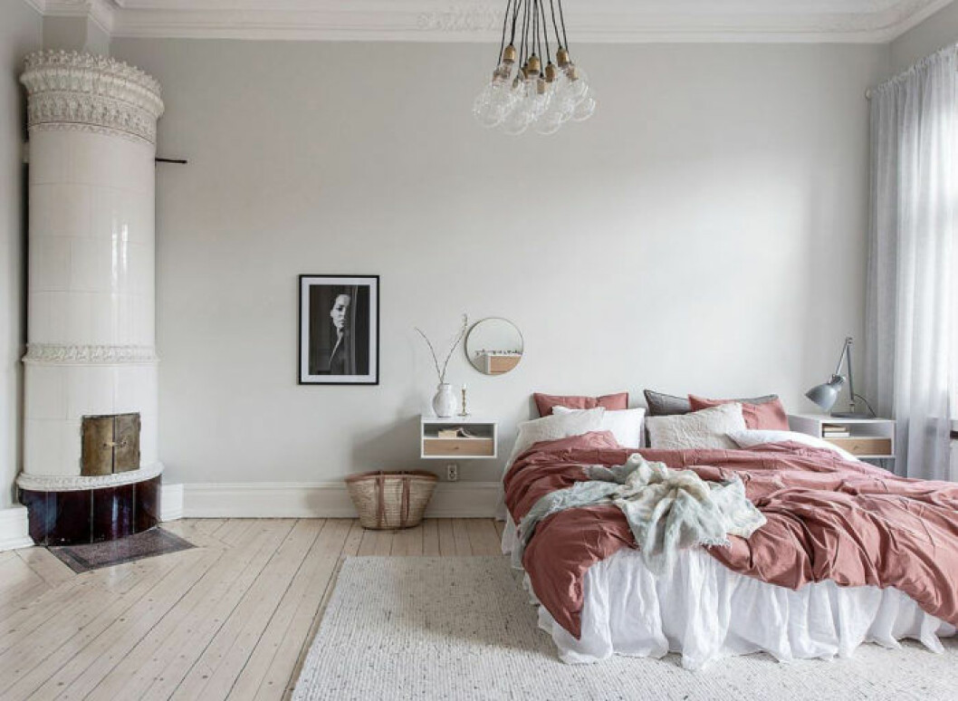 Foto: <a href="https://www.instagram.com/mariasahlander/?hl=sv" target="_blank" rel="noopener">Maria Sahlander </a>Styling: <a href="https://www.instagram.com/by_boninterior/?hl=sv" target="_blank" rel="noopener">By Bon Interior</a> för <a href="https://www.instagram.com/bjurfors_goteborg/" target="_blank" rel="noopener">Bjurfors</a>/mäklare: Anna Melin