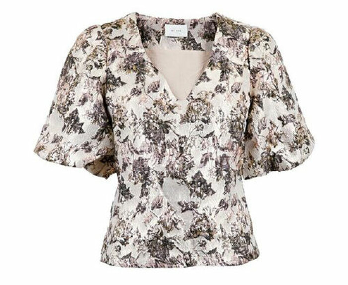 blommig blus
