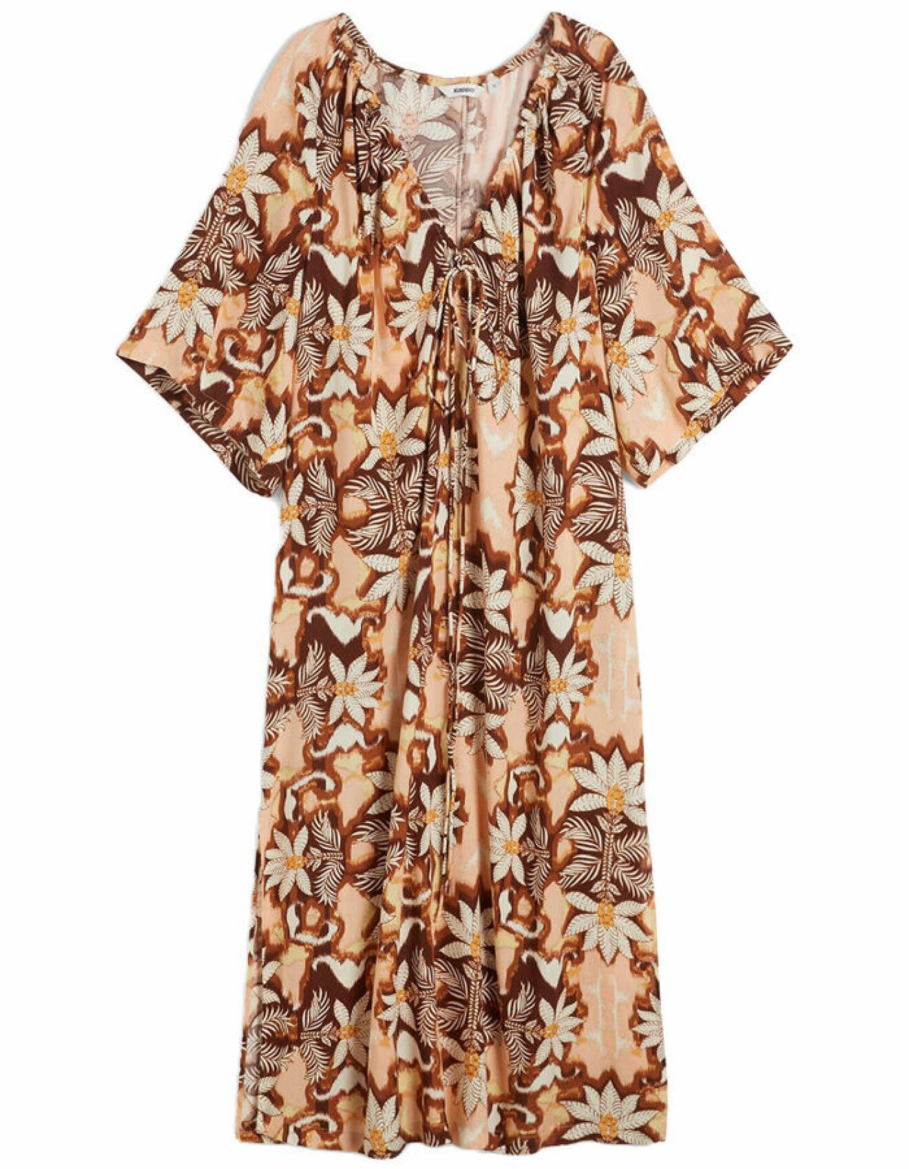 brun strandklänning med mönster och v-rigning för dam från kappahl