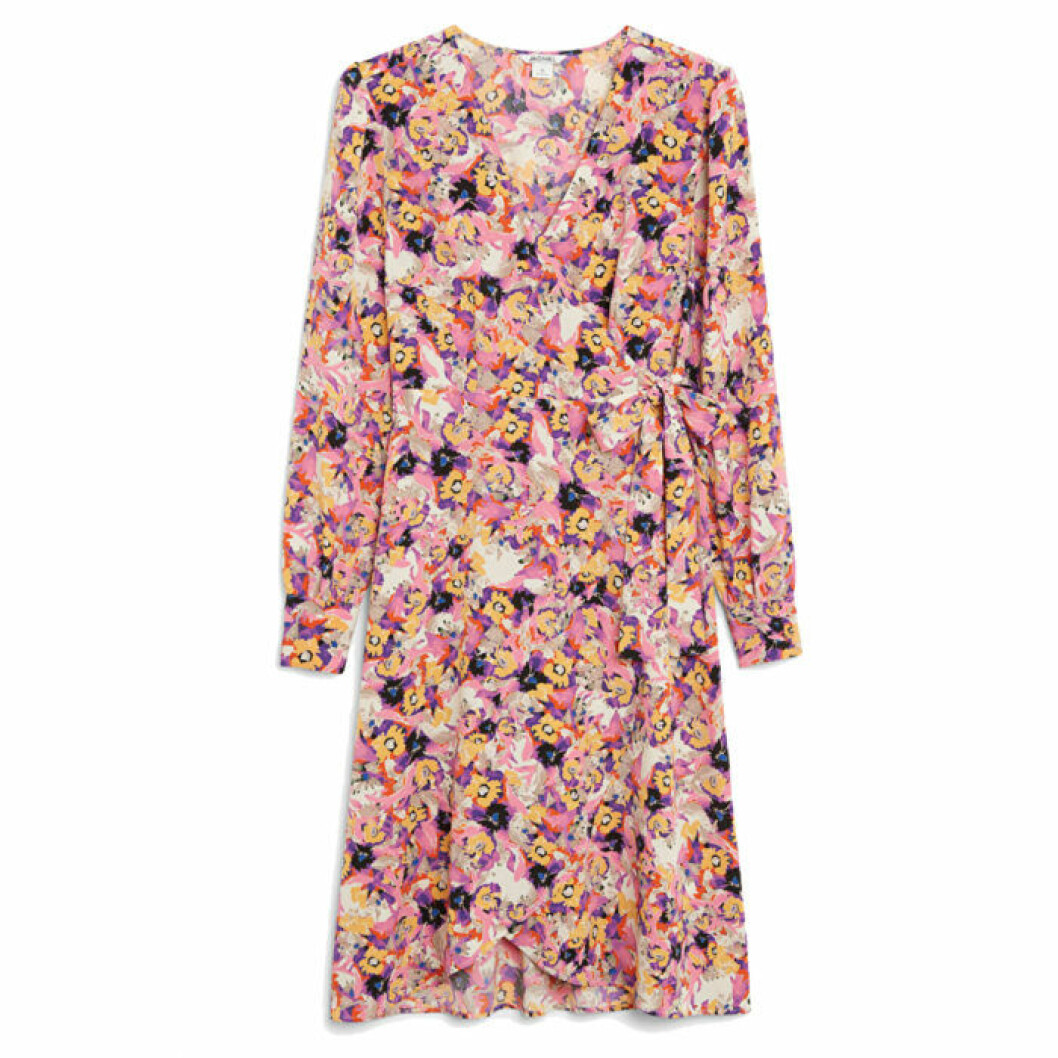 Blommig klänning från Monki