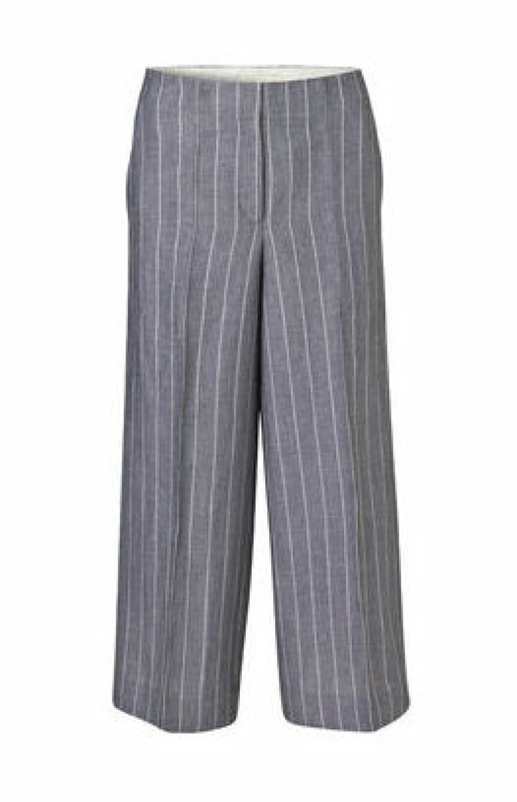 <a href="http://www.bymalenebirger.com/se/trousers/lasandros-trousers-Q60939004.html?cgid=Wc1229062&dwvar_Q60939004_color=2S6#!start=22" target="_blank">Kritstrecksränder</a>, 2 200 kr, By Malene Birger. kristrecksrander-by-malene-birger-byxor