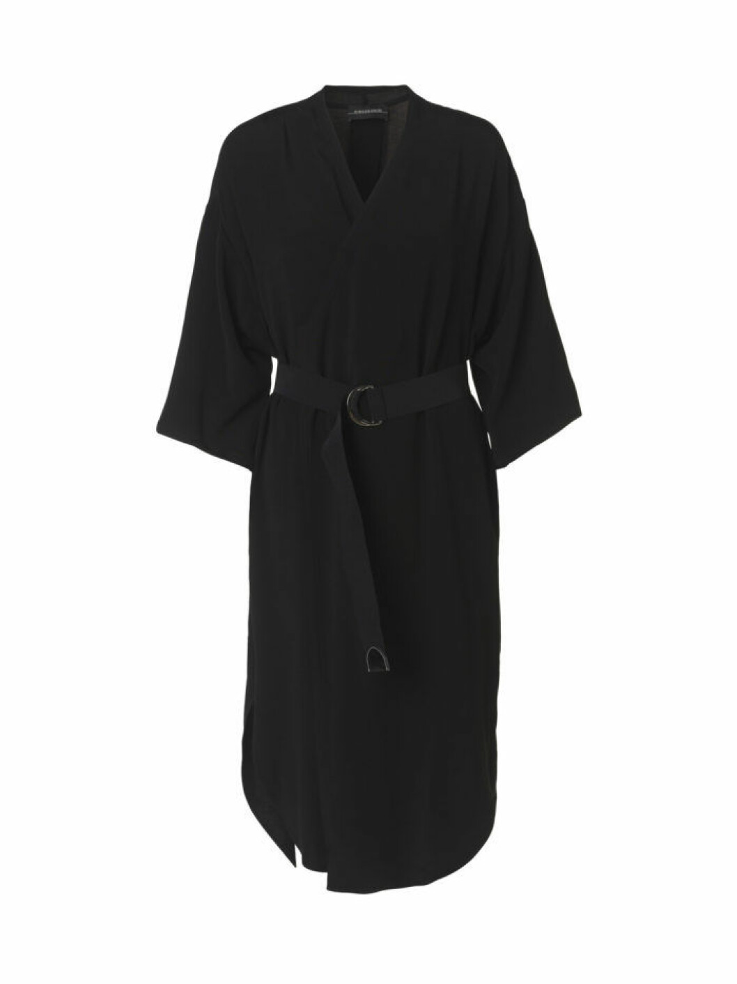 <a href="http://www.bymalenebirger.com/se/dresses/vinnia-dress-Q61486003.html?cgid=63d1ed8e1cc2f09e34695eea3998d0da9481475b&dwvar_Q61486003_color=050#!start=1" target="_blank">Med knytskärp</a>, 3 300 kr, By Malene Birger. svart-klanning-by-malene-birger