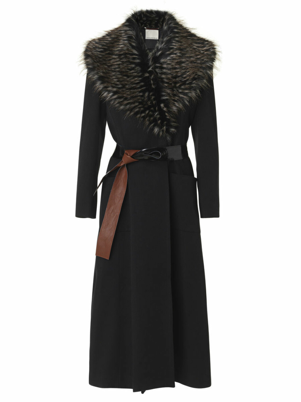 <a href="http://www.bymalenebirger.com/se/coats-jackets/cubic-coat-Q61751001.html?cgid=Wc1229056&dwvar_Q61751001_color=050">Kappa med pälskrage</a>, 6 400 kr, By Malene Birger. Trendig i höst! kappa-palskrage-by-malene-birger