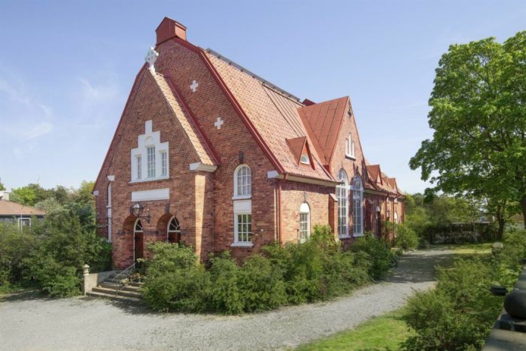 Bo i en kyrka. fin inredning