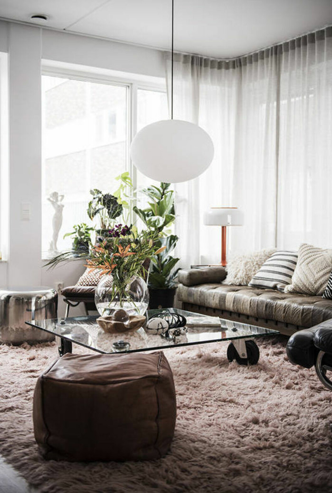 Foto: <a href="https://www.instagram.com/elisabethphotography/" target="_blank" rel="noopener">Elisabeth Daly </a>för <a href="https://www.instagram.com/bosthlm_realestate/" target="_blank" rel="noopener">Bosthlm</a>/mäklare: Johanna Åhman