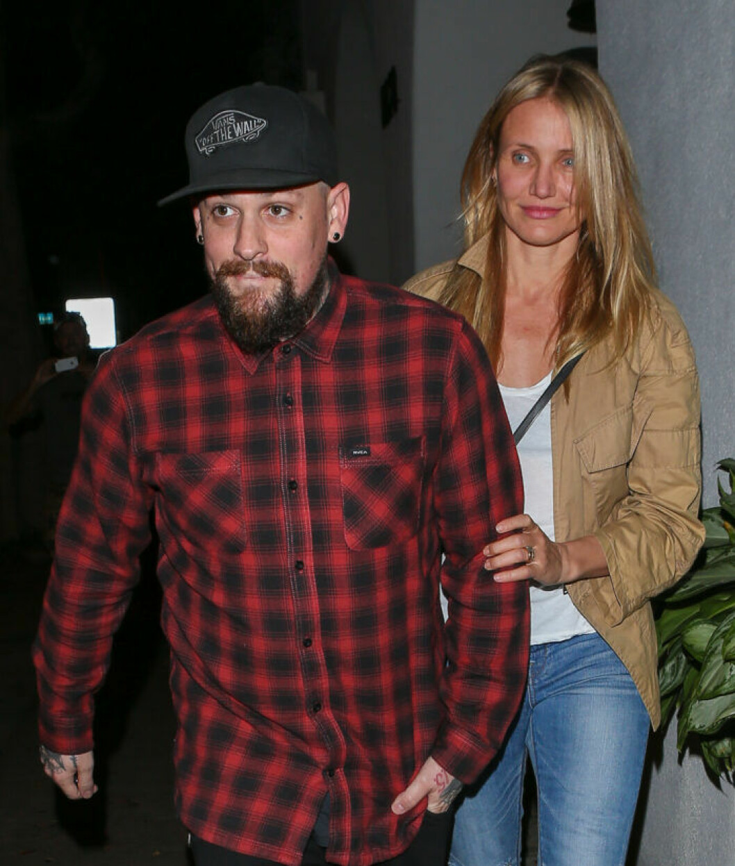 Cameron Diaz och Benji Madden är ett hemligt par och pratar sällan om sin relation. Paparazzibild på Cameron Diaz och Benji Madden