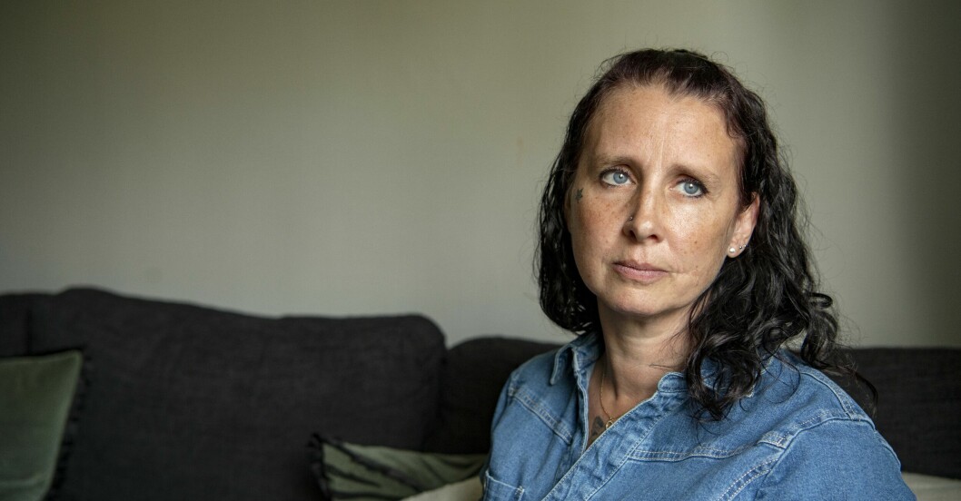 Den tekniska utredningen och läkarutlåtanden bekräftar Caritas berättelse. I domen står att ”stickskadan på bröstkorgens högra sida var enligt rättsintyget av livshotande karaktär”. Carita, inte en kvinna till