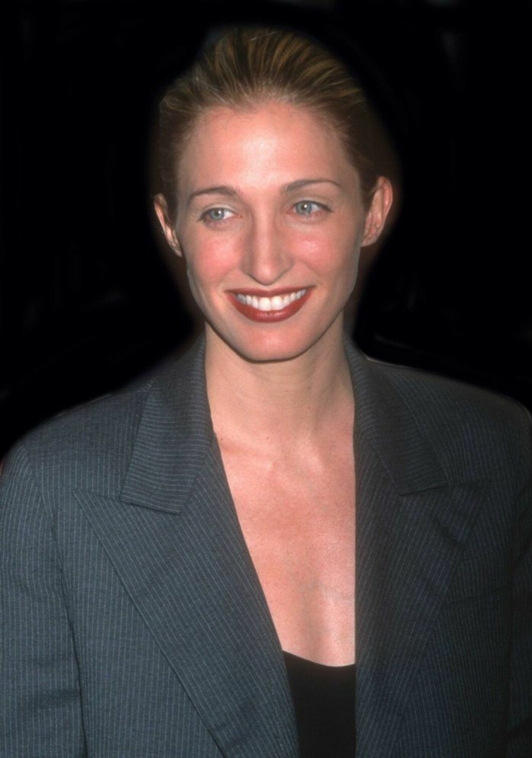 När Carolyn Bessette träffade John F. Kennedy Jr. arbetade hon med pr hos Calvin Klein. Carolyn Bessette