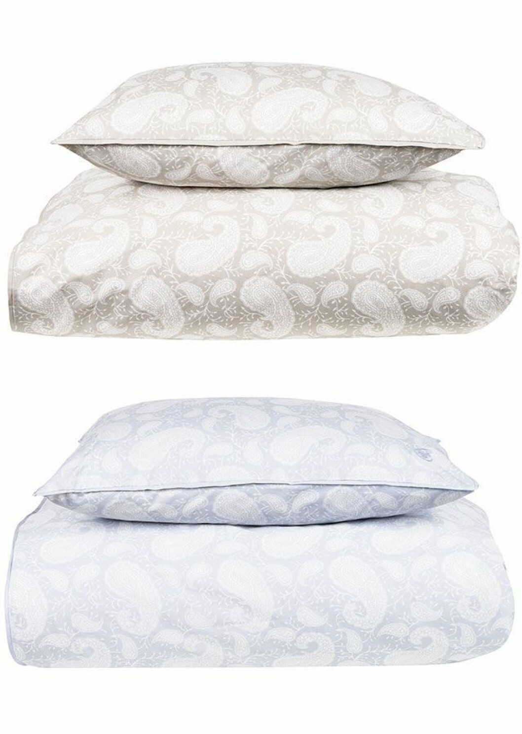 Det vackra bäddsetet med påslakan och örngott i Big Paisleymönster kommer från det svenska märket Chamois Oriental Luxury Bedlinen Collection och finns att köpa i <a href="https://shop.femina.se/inredning/paslakan-orngott-chamois?utm_source=femina.se&utm_medium=redaktionell_battresomn&utm_campaign=baddset">Feminas shop</a>.