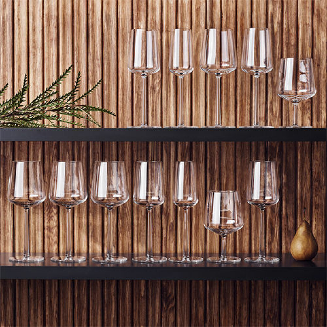 Champagneglas i olika storlekar och form, 378 kronor. Champagneglas på rea