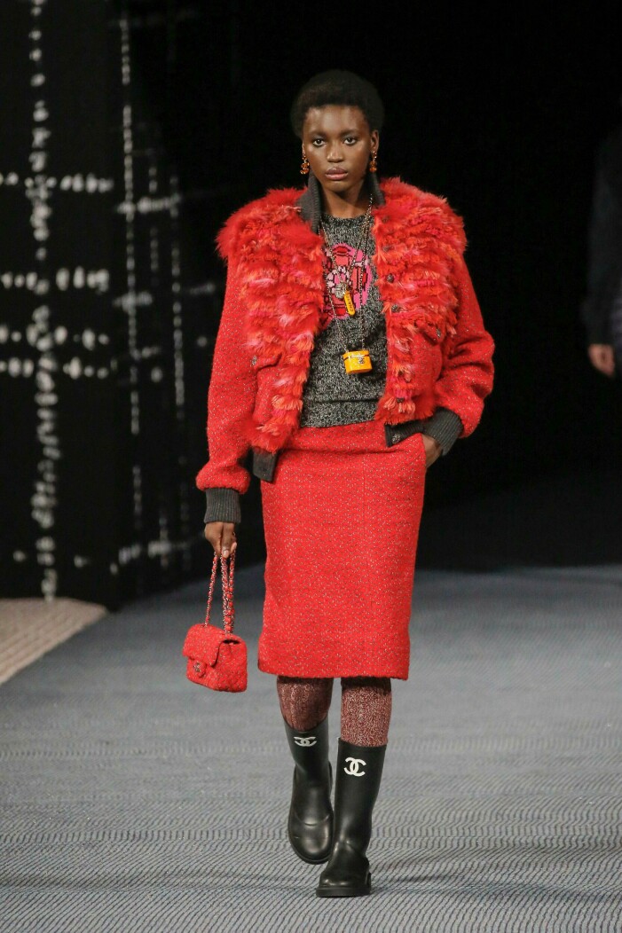 Chanel. Chanel.