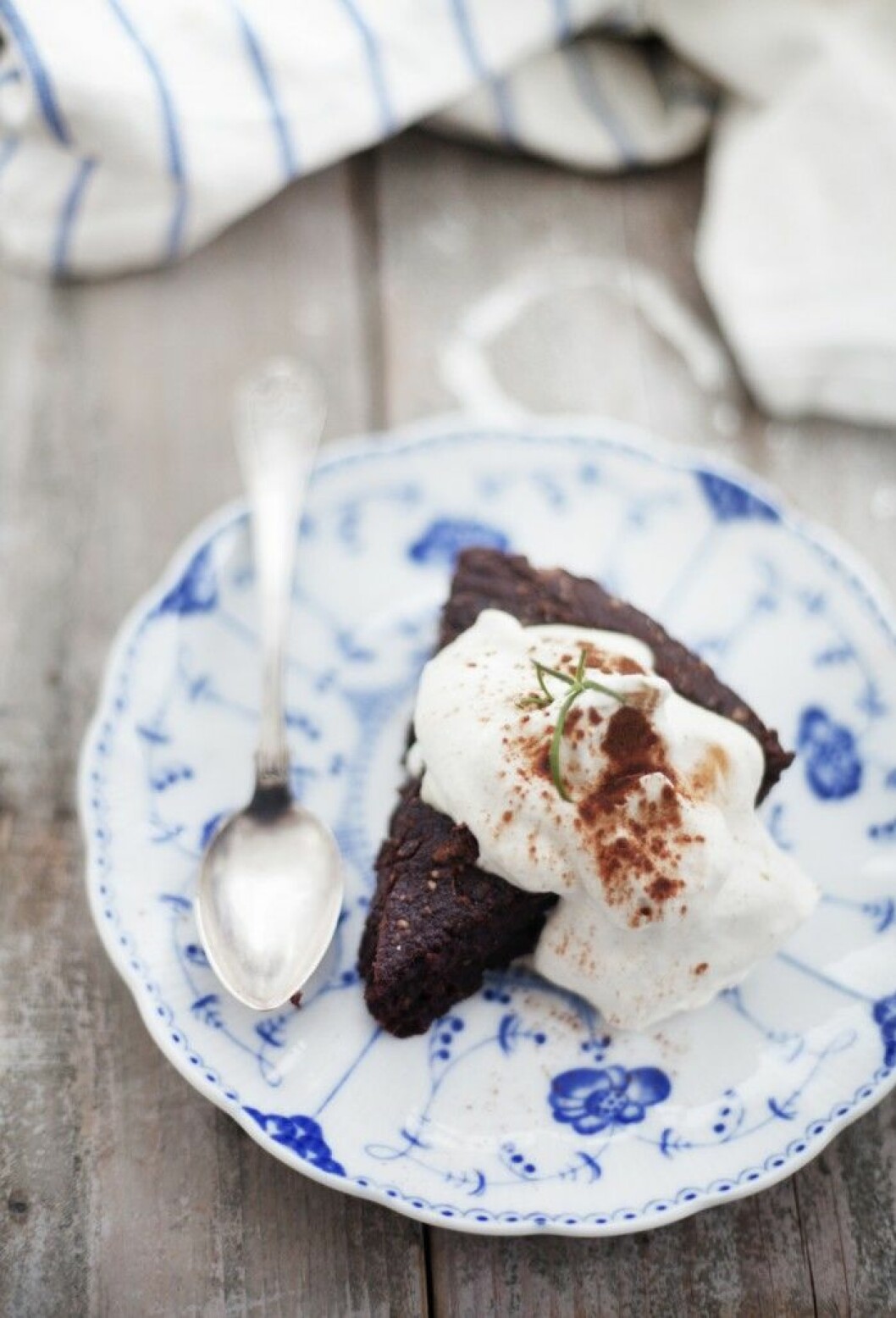 Glutenfri dadelkladdkaka