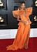 Chrissy Teigen på Grammy Awards 2020 röda mattan