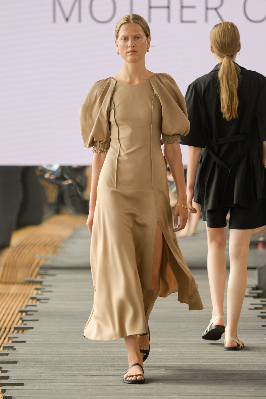 Mother of Pearl Mother of pearl ss 22