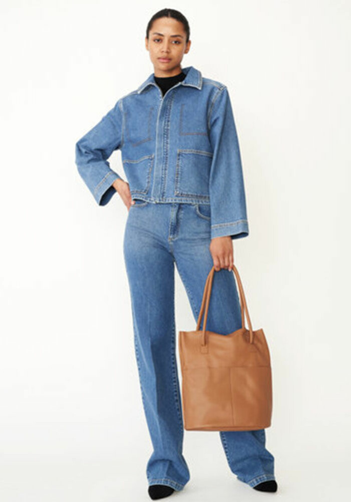 set med jeansjacka och jeans från Carin Wester