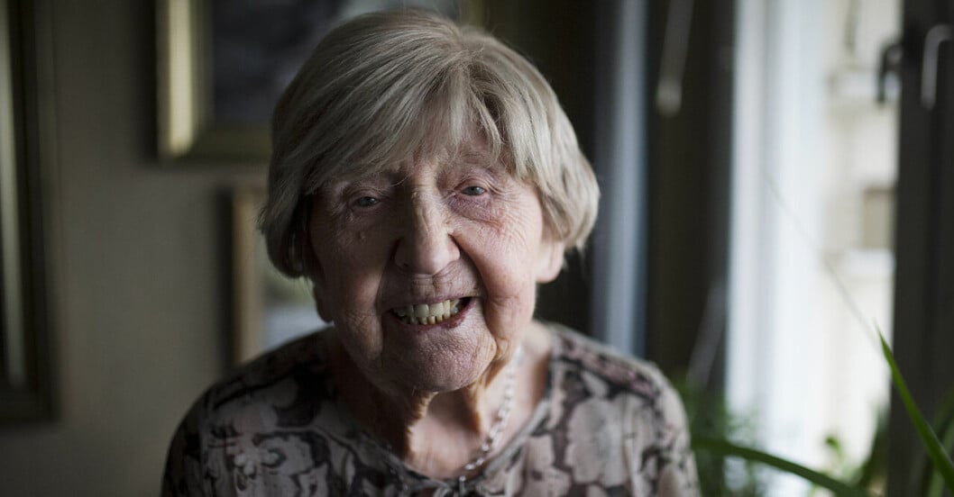 2021 var dagny carlsson tvungen att flytta till ett äldreboende eftersom hennes hälsa inte längre tillåter henne att bo hemma själv.