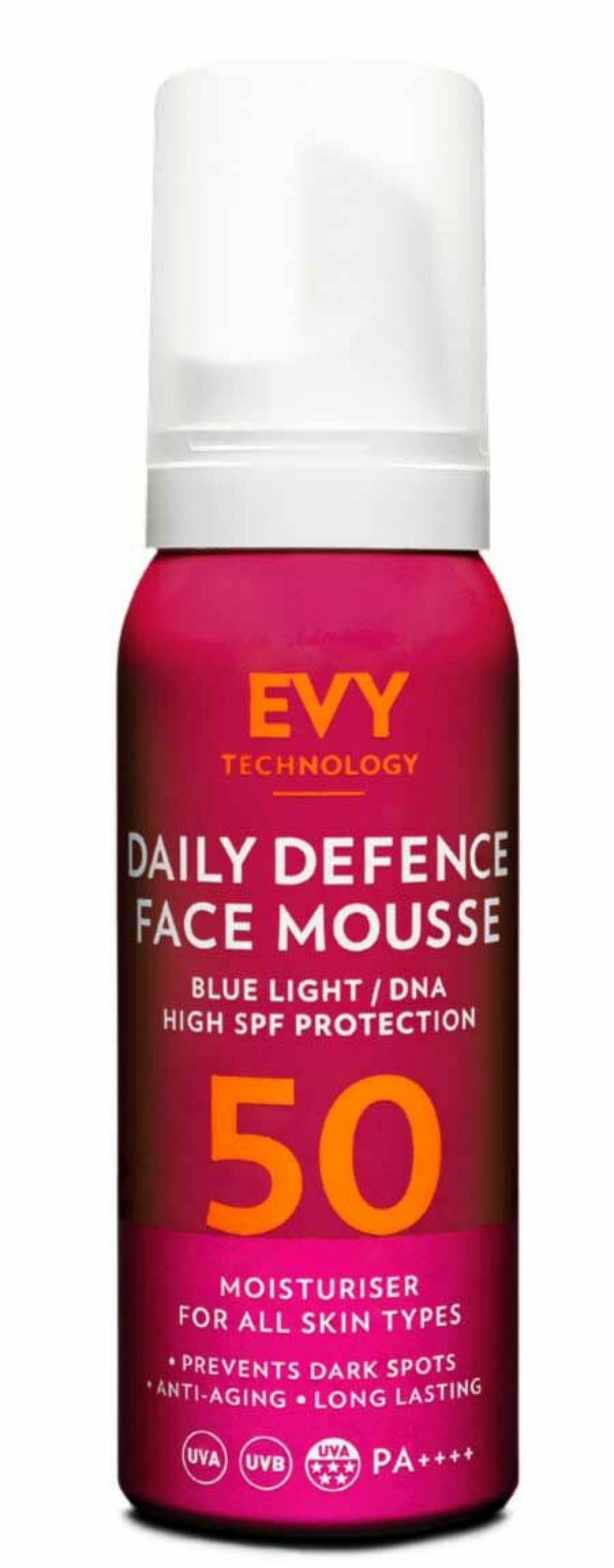 Daily Defence Mousse SPF 50 från Evy Technology.