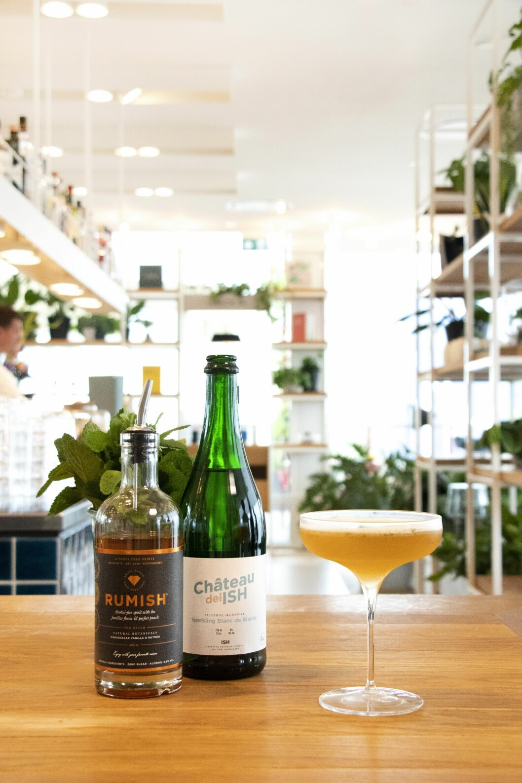 Drinken DanISH Cuban med alkoholfri rom. drinken Alkoholfri DanISH Cuban