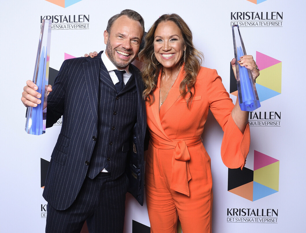 2020 fick både David Hellenius och Renée Nyberg pris som årets programledare på Kristallengalan. 2020 fick både David Hellenius och Renée Nyberg pris som årets programledare på Kristallengalan.