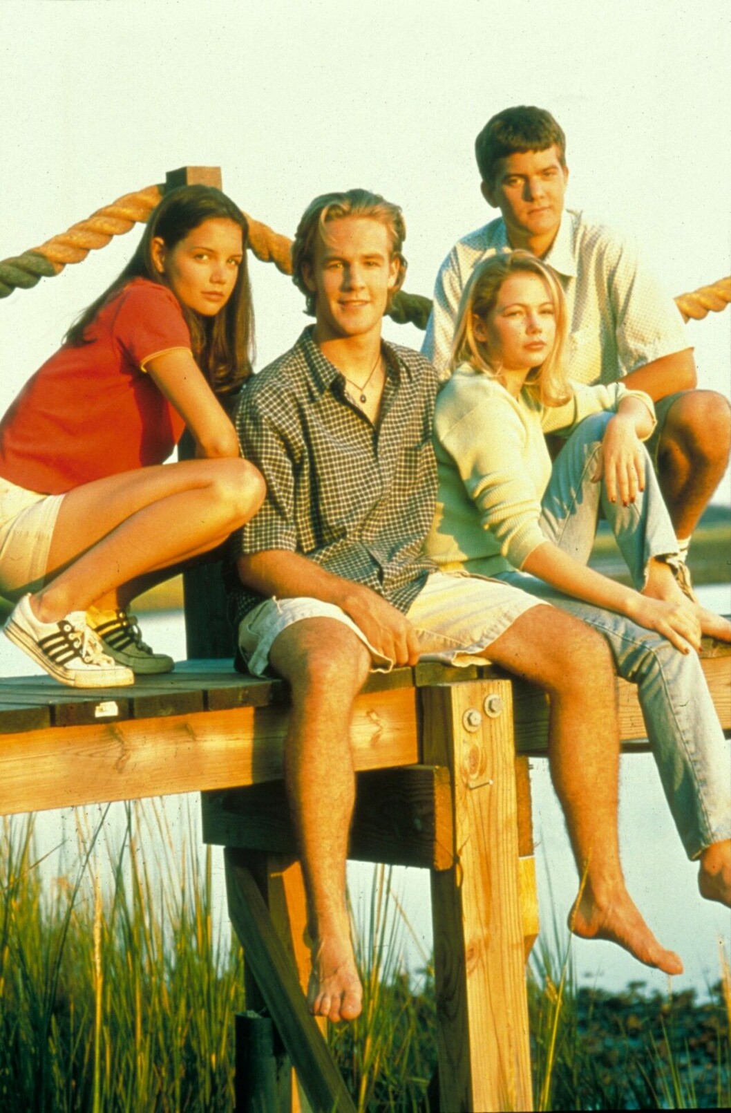 Åh, ta oss tillbaka till just den här bryggan i Dawson’s Creek! Dawson's Creek