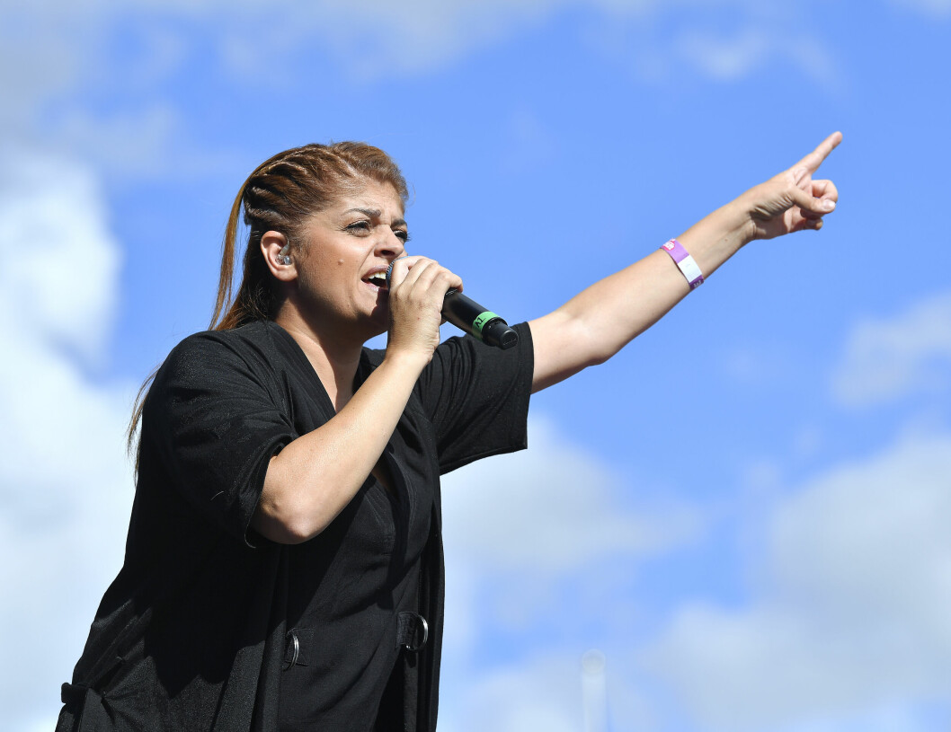 Dilba på festivalen Vi som älskar 90-talet. Dilba på festival Vi som älskar 90-talet.