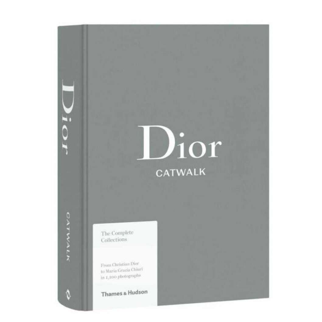 Dior catwalk bok
