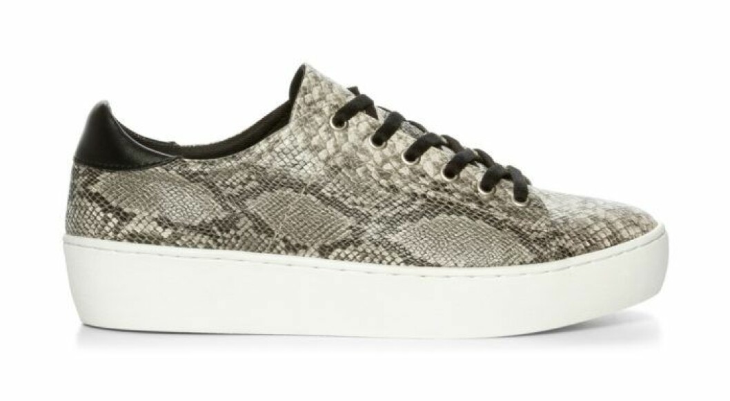 xit sneakers