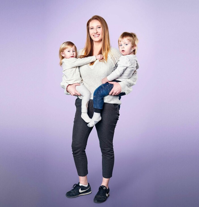 Niffi Sjöberg med sina tvillingar. niffi sjöberg från unga mammor