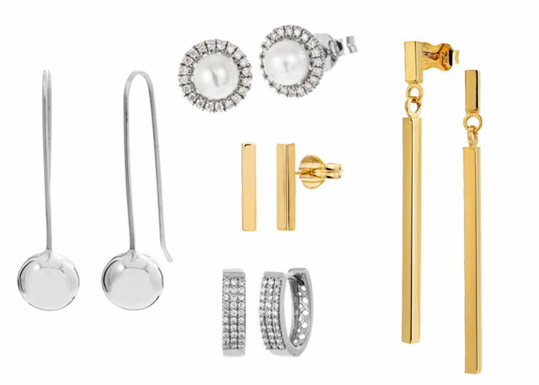 Hängande <a href="https://www.hallbergsguld.se/article/orhangen_i_18k_guld_20065421" target="_blank" rel="noopener">stavörhängen</a> i 18 K guld, 2295 kronor. <a href="https://www.hallbergsguld.se/article/orhangen_i_18k_guld_20004884" target="_blank" rel="noopener">Korta stavörhängen</a> i 18 K guld, 795 kronor (945 kronor). Hängande<a href="https://www.hallbergsguld.se/article/orhangen_i_akta_silver_20078646" target="_blank" rel="noopener"> örhängen i äkta silver</a>, 225 kronor. <a href="https://www.hallbergsguld.se/article/diamantorhangen_i_18k_guld_20092397" target="_blank" rel="noopener">Diamantörhängen</a> i 18K vitt guld med odlade saltvattenspärlor, 7595 kronor (9595 kronor). <a href="https://www.hallbergsguld.se/article/diamantorhangen_i_18k_guld_20002484" target="_blank" rel="noopener">Diamantringar</a> i 18 K guld, 8995 kronor. Hallbergs guld