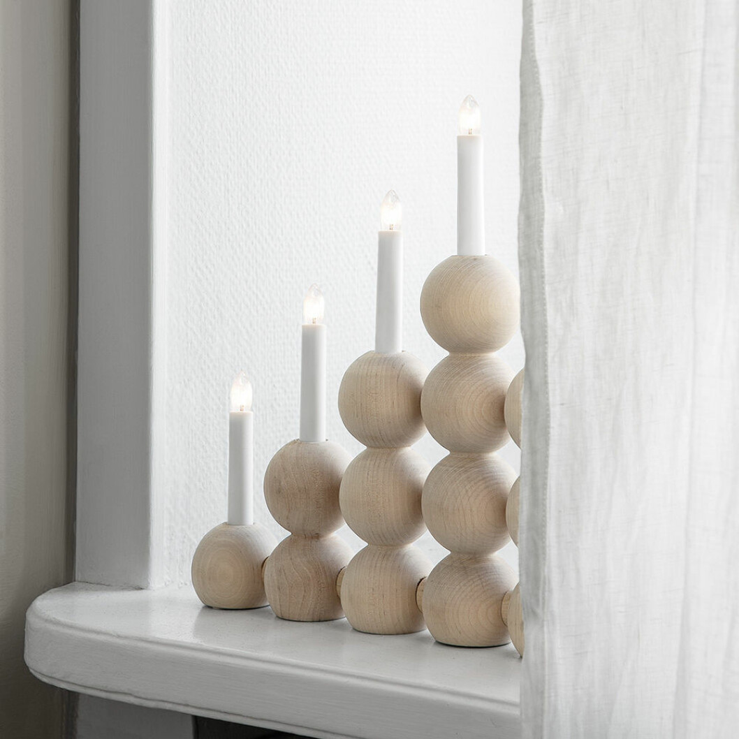 Modern elljusstake med inspiration av traditionell stil - från Granit