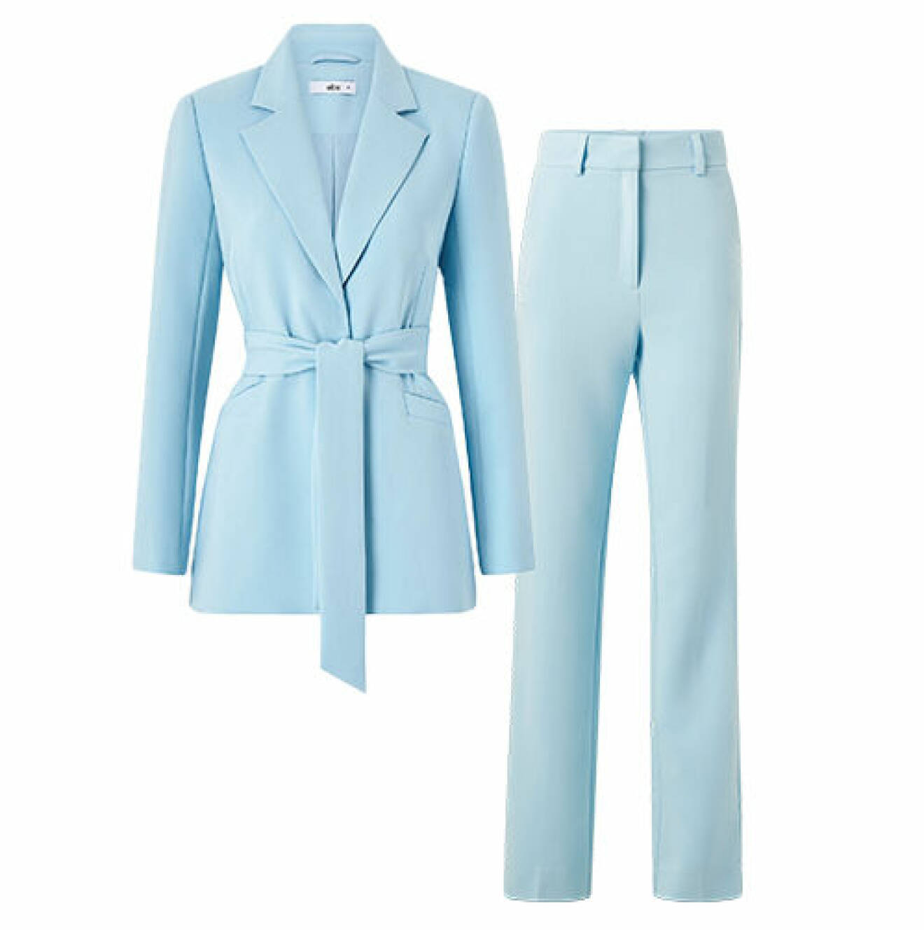 Ljusblå kostym för dam med kavaj med skärp och raka kostymbyxor från Ellos