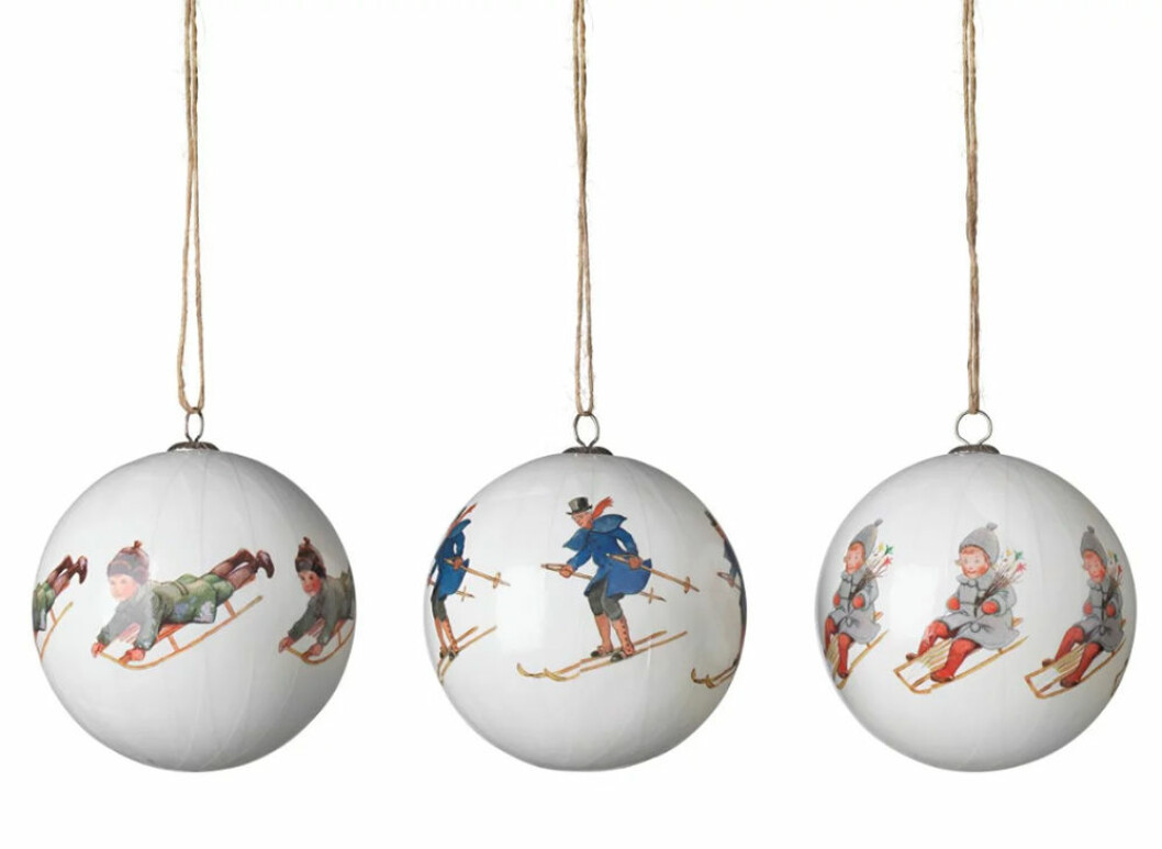 Julgranskulor med Elsa Beskow motiv