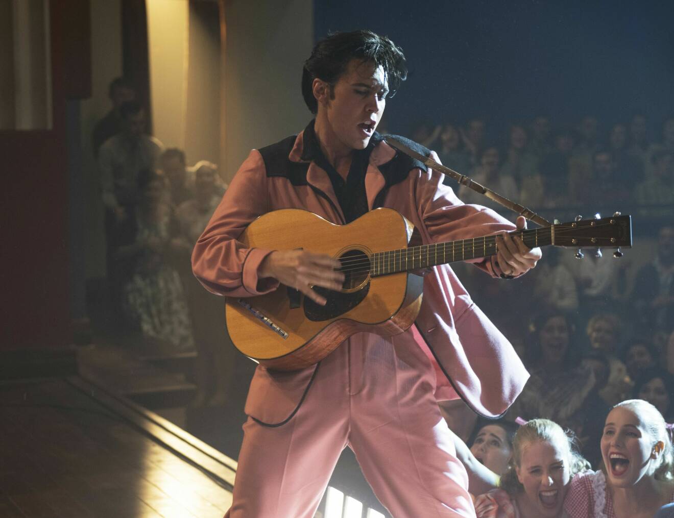 Elvis på bio och tillhörande album.