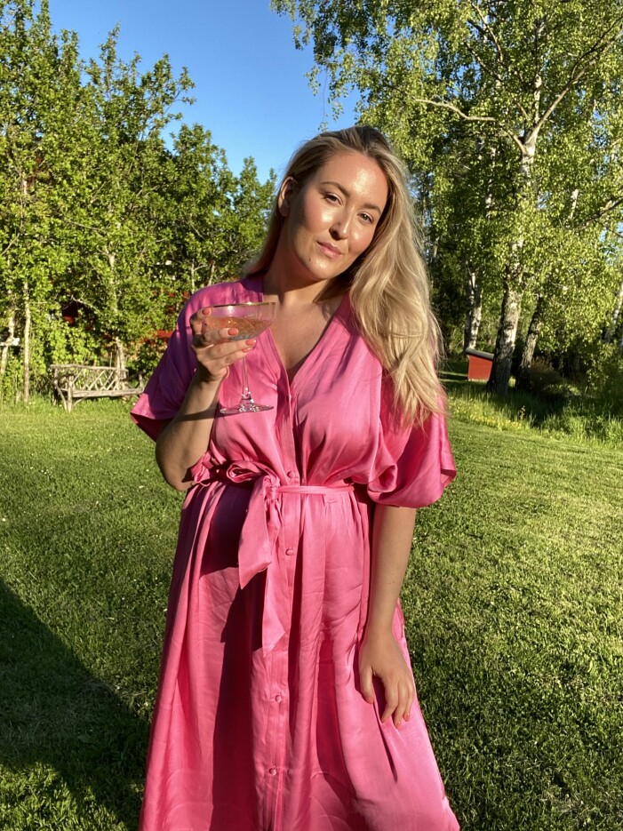 frisören och influencern emelie johansson