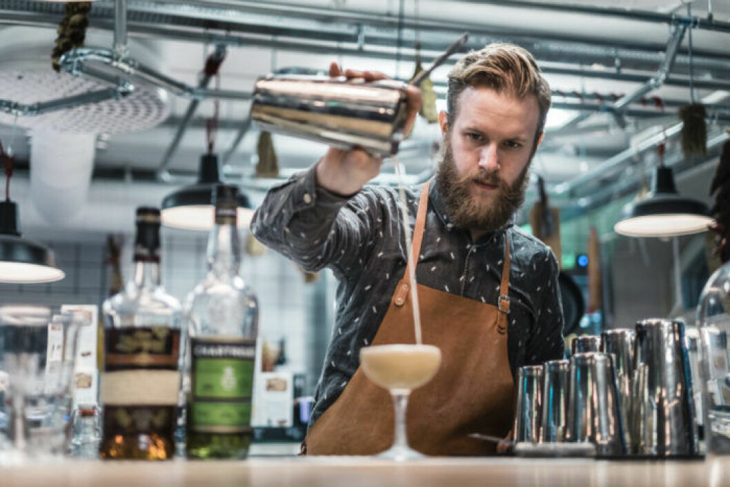Fotograf: Andreas Nilsson Emil Åreng bartender
