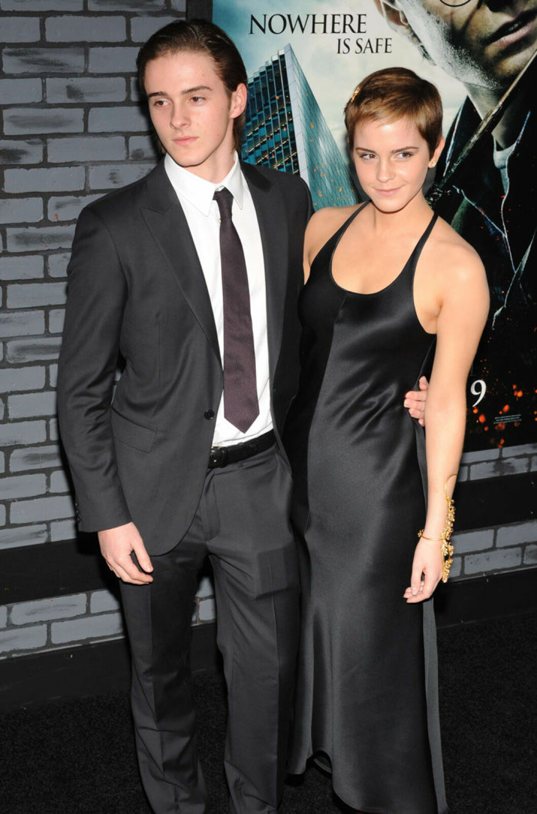 Emma och Alex Watson på filmpremiären av <em>Harry Potter och Dödsrelikerna (Del 1)</em> 2010. En bild på Emma och Alex Watson på filmpremiären av Harry Potter och Dödsrelikerna (Del 1) 2010.
