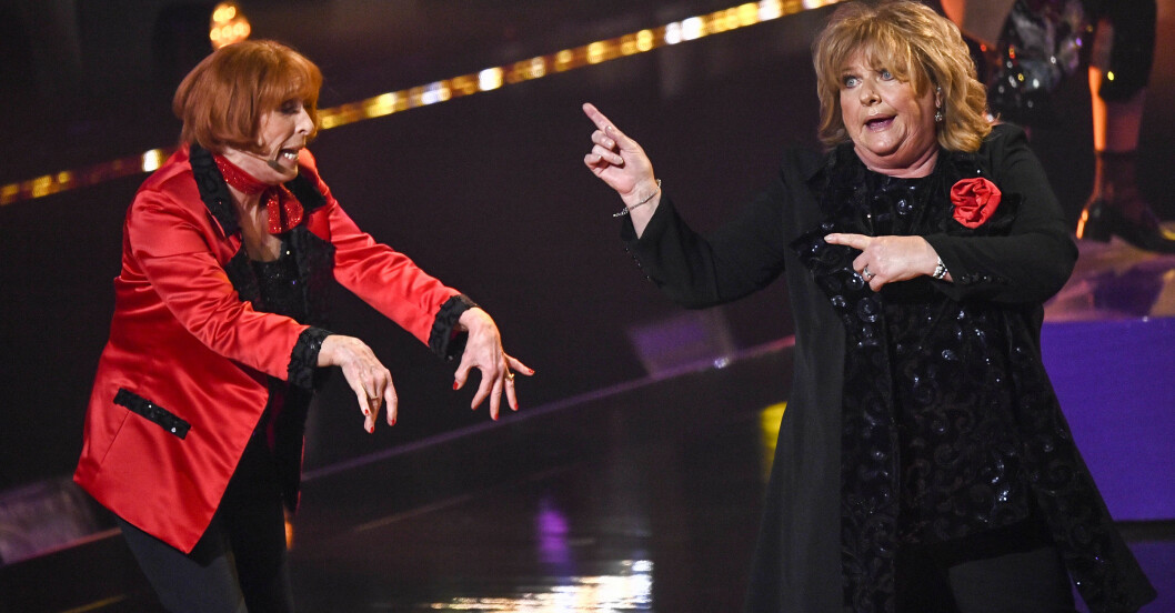 Eva och Ewa spexar loss i sitt bidrag.