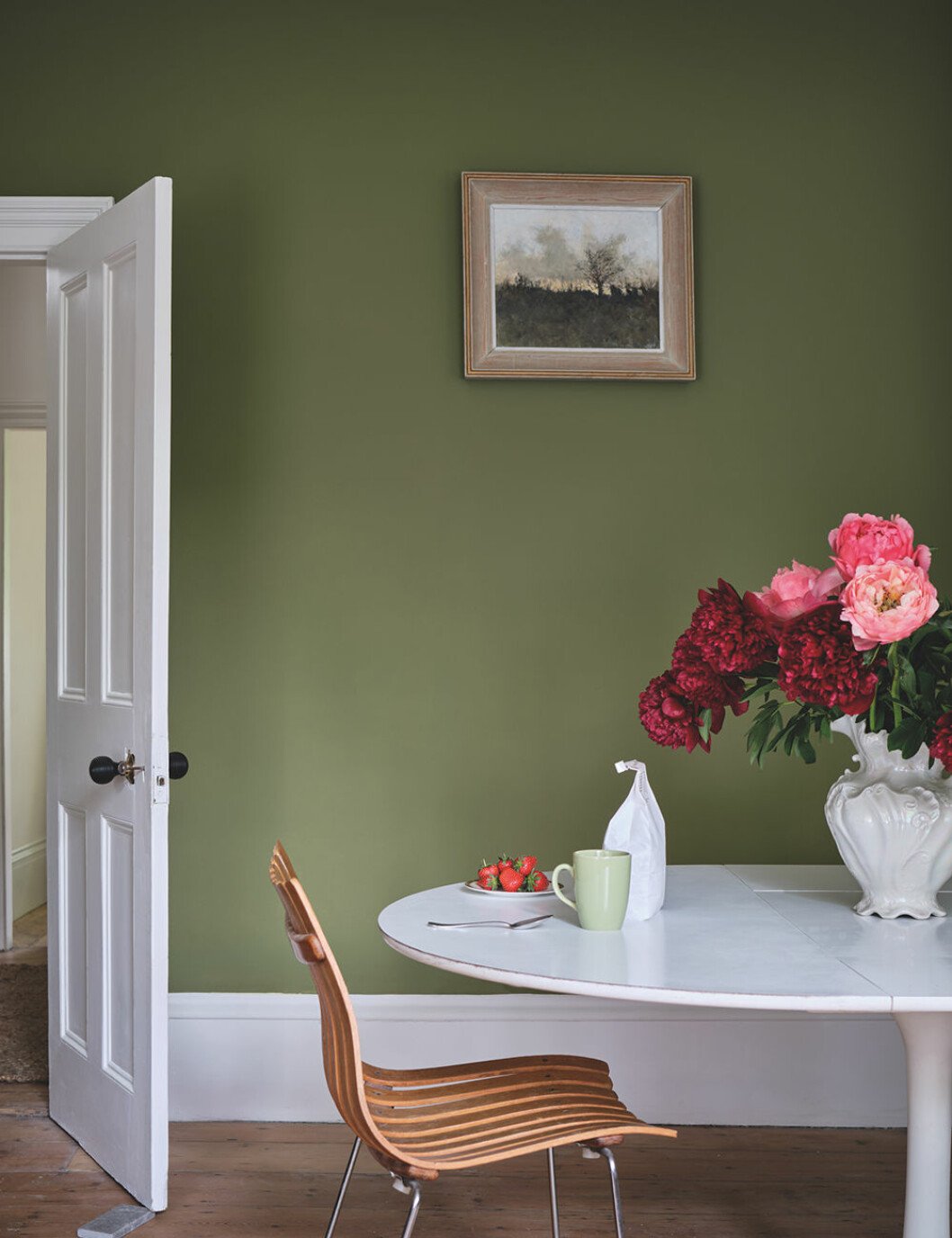 Grönt som i naturen med Farrow & Balls <em>No. W56 Sap Green</em>. Foto: Farrow & Ball Grönt som i naturen med Farrow & Balls No. W56 Sap Green.