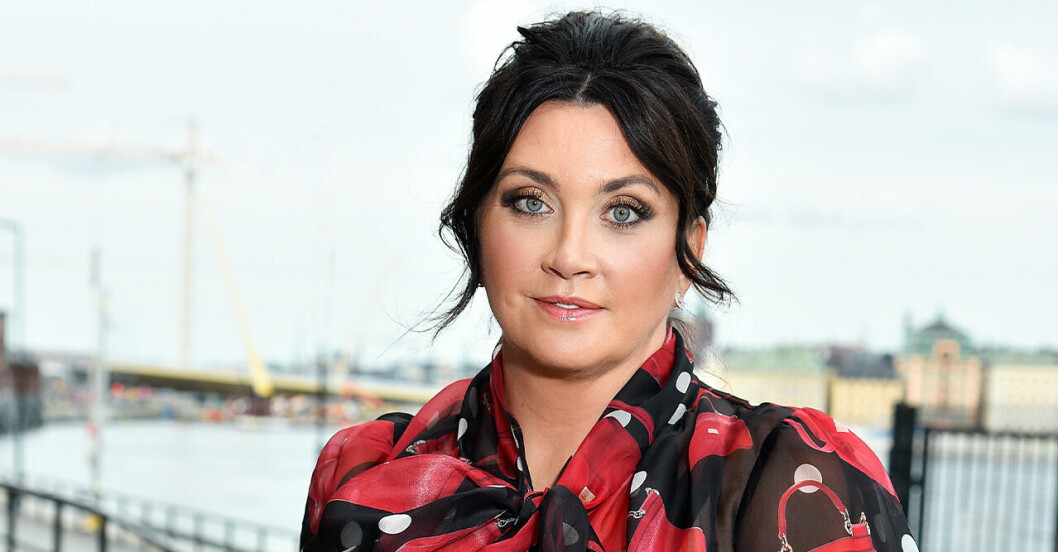 Camilla Läckberg spelar också in sin nya tv-serie Strandhotellet som kommer 2023. Camilla Läckberg spelar också in sin nya tv-serie Strandhotellet som kommer 2023.