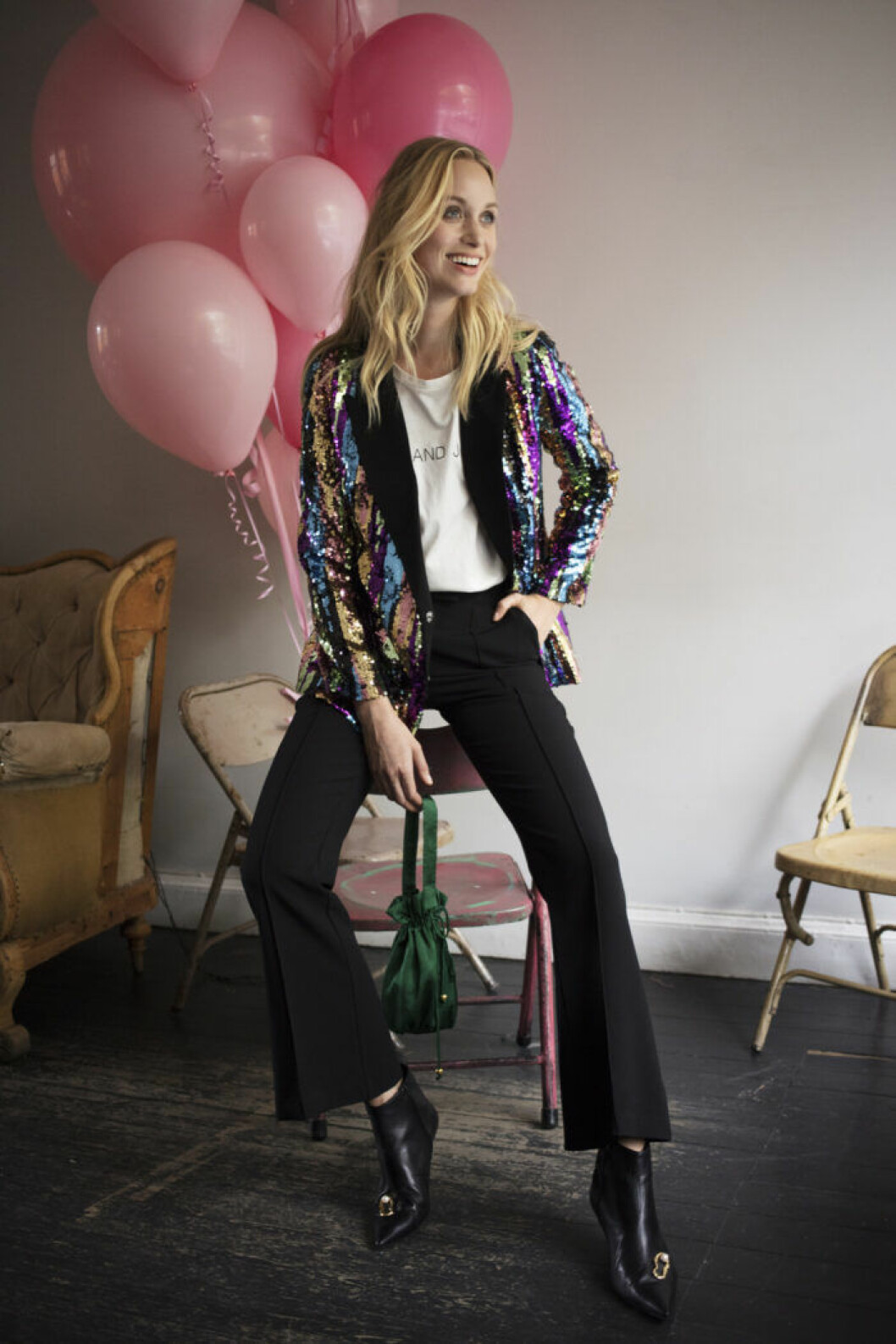 Paljettkavaj från By Malina festmode från femina nummer 14 2019