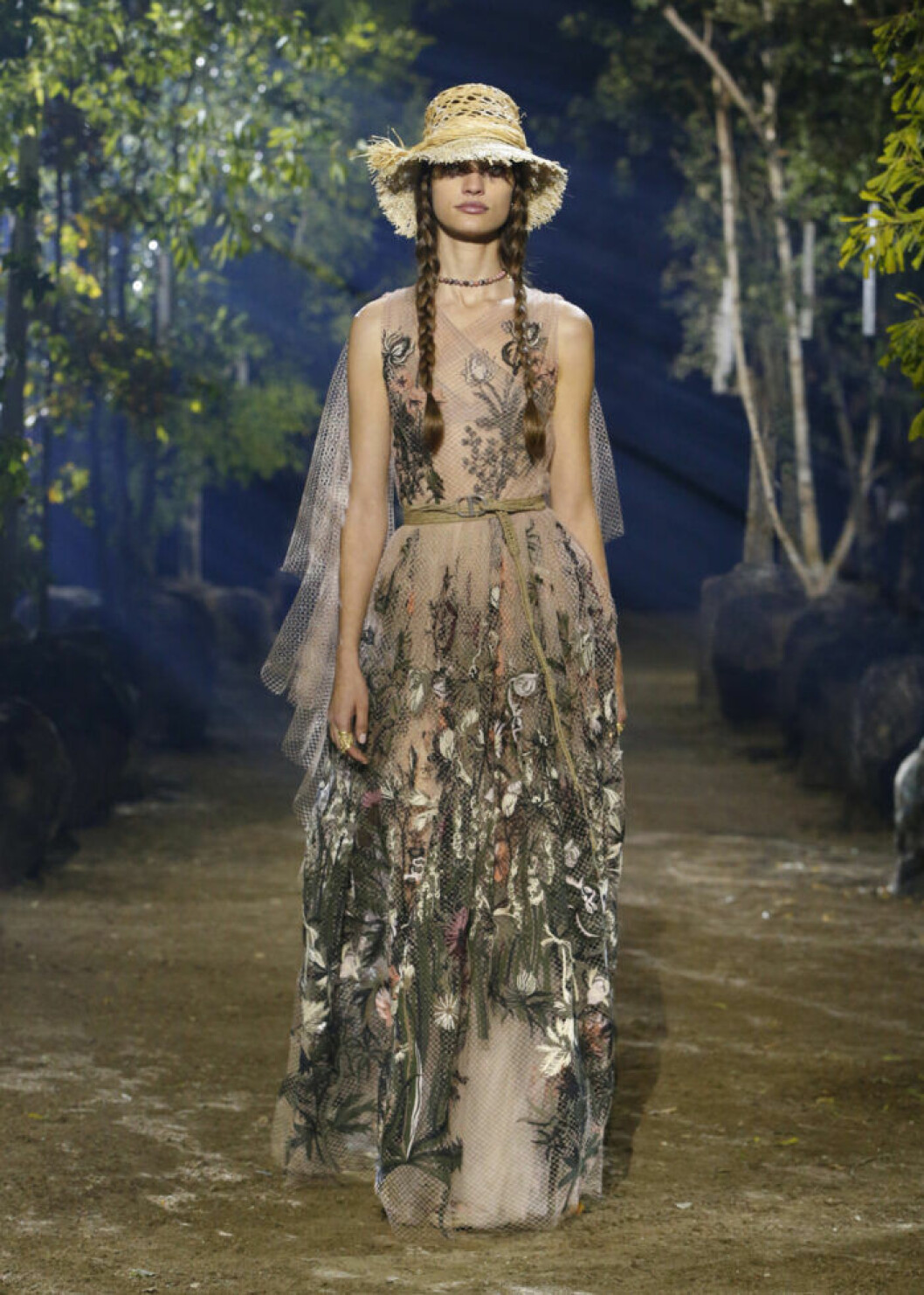 Dior Trender våren 2020 blommig trädgårdstrend blommig klänning Dior