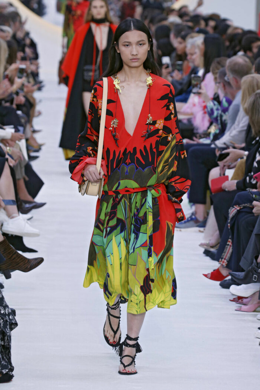 Valentino Trender våren 2020 Valentino tropiskt mönster