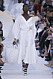 Trender våren 2020 Valentino vit klänning