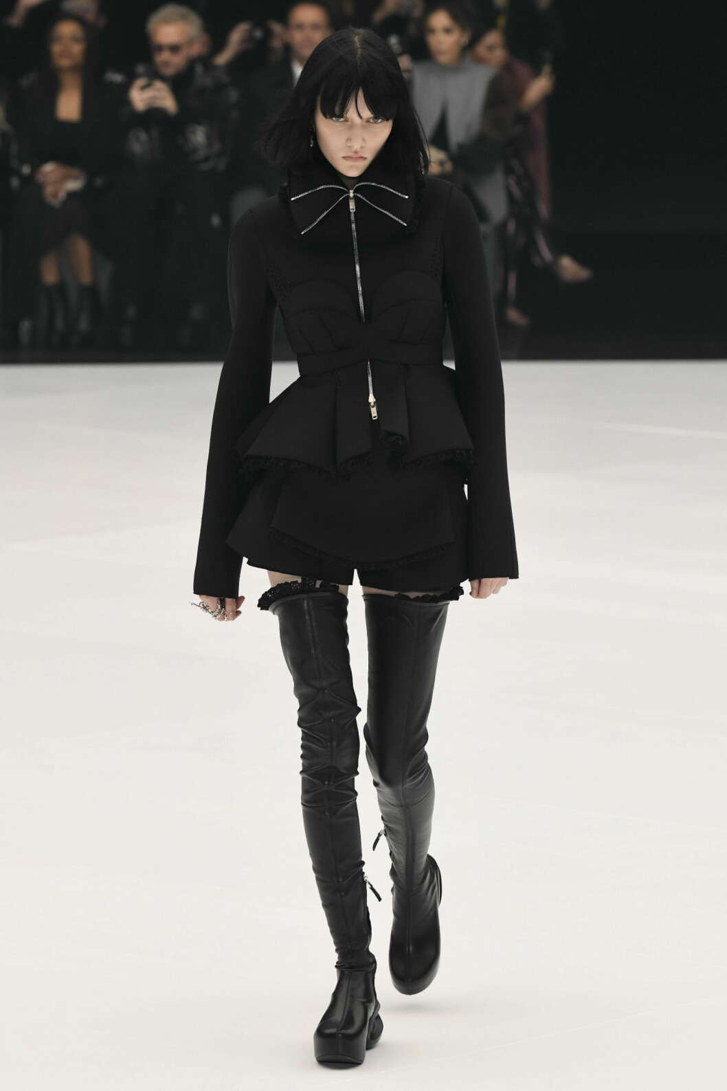 Givenchy Svart look Givenchy ss 22