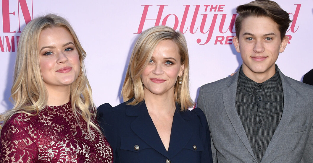 Reese Witherspoon om sonen Deacon och dottern Ava Phillippe.