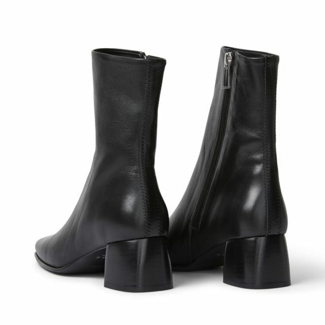 Höstboots i svart skinn Filippa K