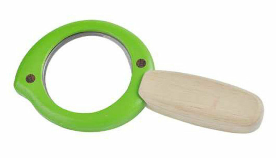 Förstoringsglas från <a href="https://apprl.com/sv/pd/4TMP/" target="_blank" rel="noopener">Knapplådan</a>.