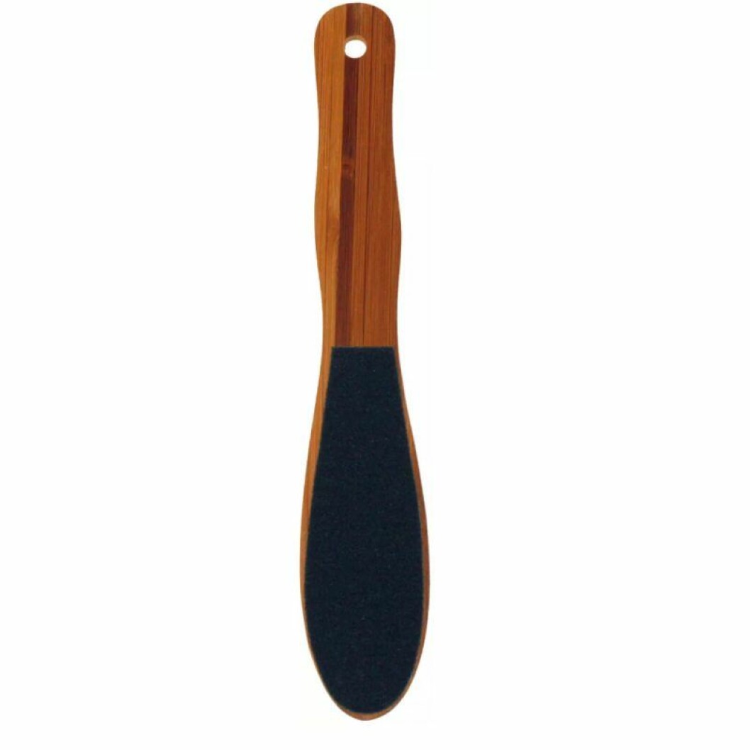 Fotbil med sandpapper. <a href="https://track.adtraction.com/t/t?a=1117786221&as=1212076637&t=2&tk=1&epi=torrafottar&url=https://www.lyko.se/palmetten/palmetten-fotfilav-tra" target="_blank" rel="noopener">Här kan du köpa den</a>. Fotfil med sandpapper