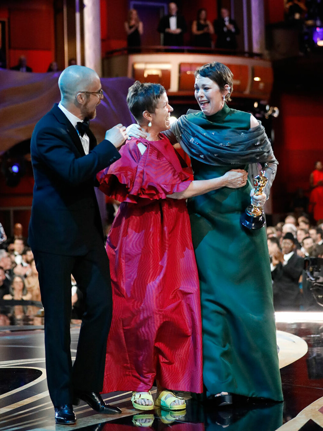 Vinnare blev Oliva Colman, som har huvudrollen i filmen The Favourite. <a href="https://www-master.femina.se/oscarsnominerade-olivia-colman-det-behovs-lite-sorg-mitt-i-allt-det-roliga/">Läs vår intervju med Olivia här!</a> Frances McDormand och Olivia Colman oscars 2019